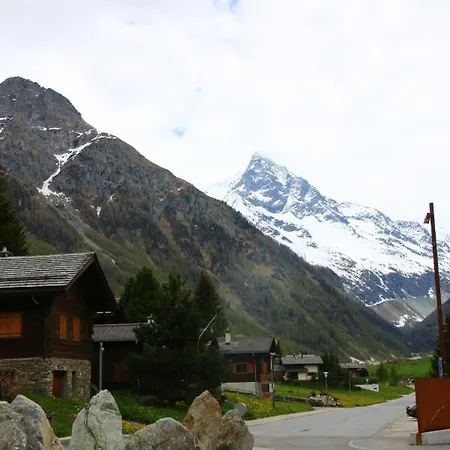 Polaris 1 006 - Luxe & Lift 6 Pers * Zinal